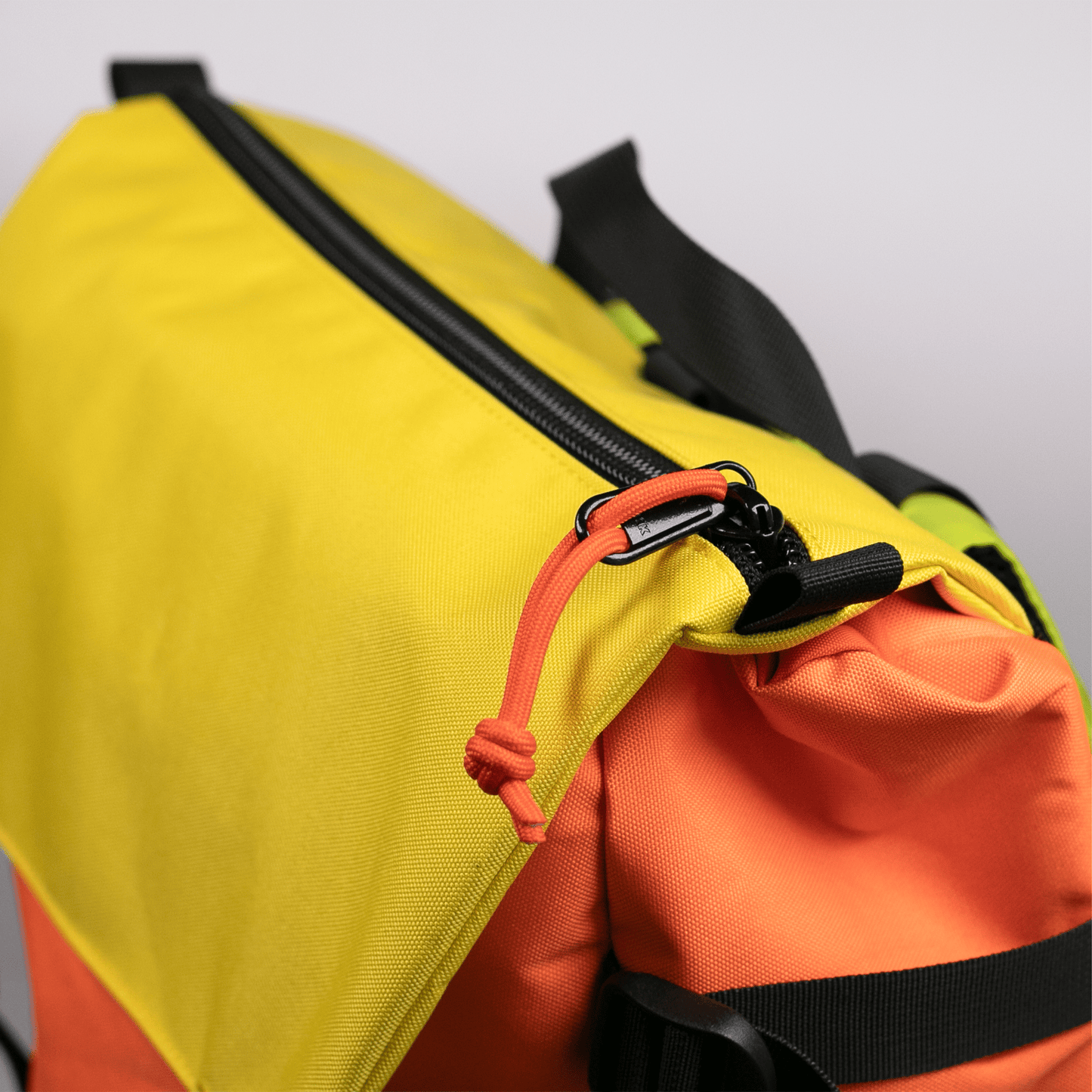 Mochila RVS City Naranja Limón 20 lts. - reveschile