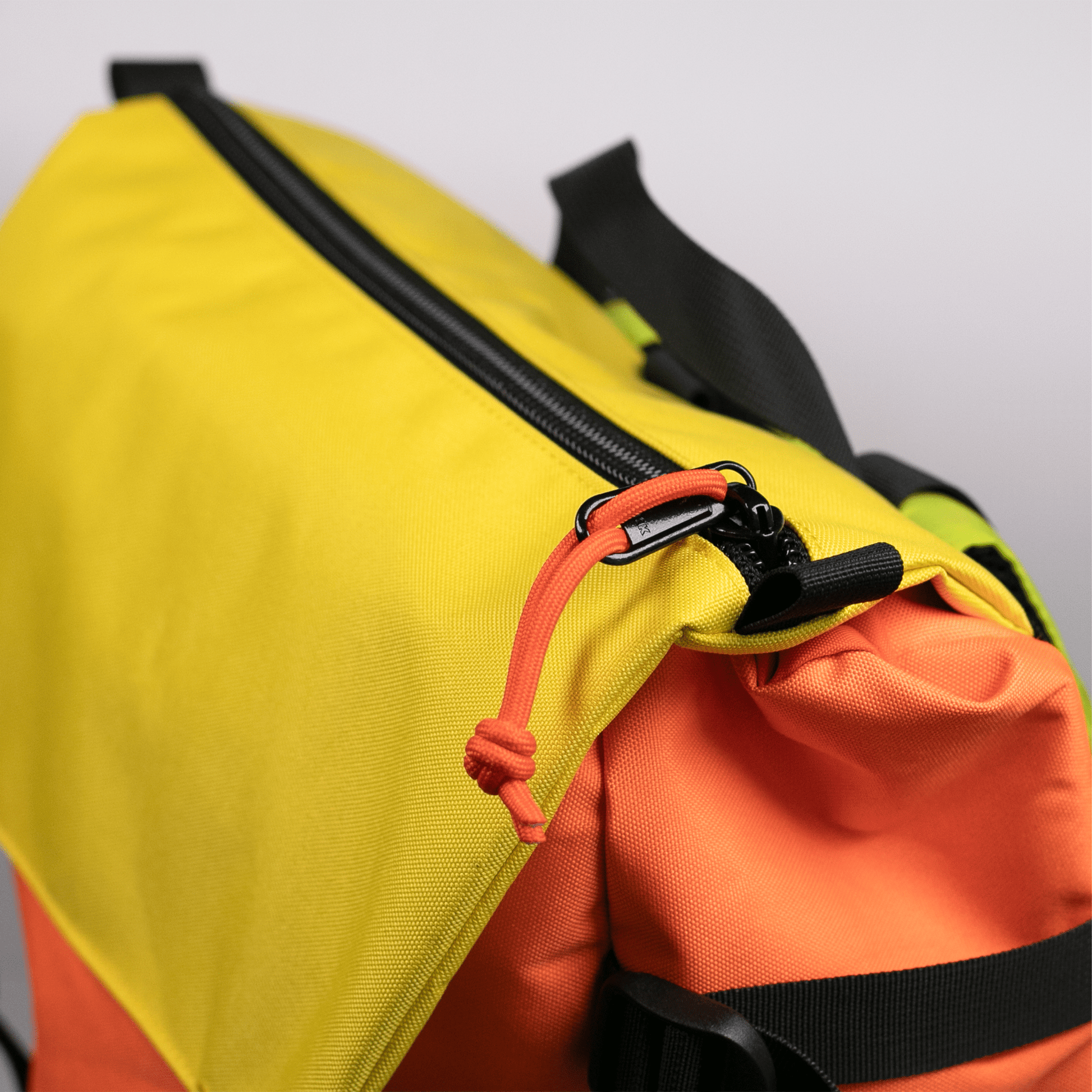 Mochila RVS City Naranja Limón 20 lts. - reveschile