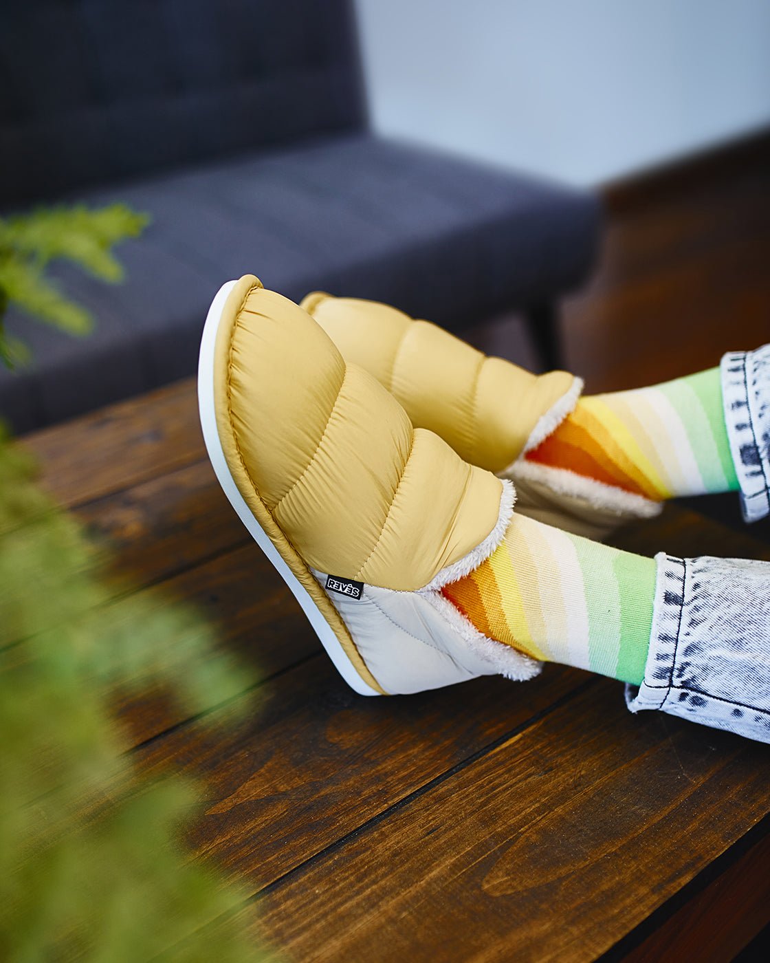 Slippers RVS amarillo - reveschile
